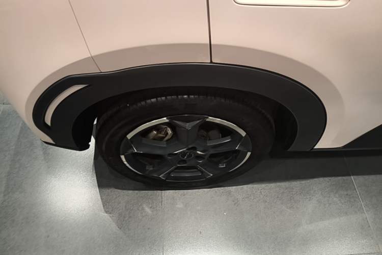 Used BYD Seagull 2023 Free Edition Right Rear Wheel Hub