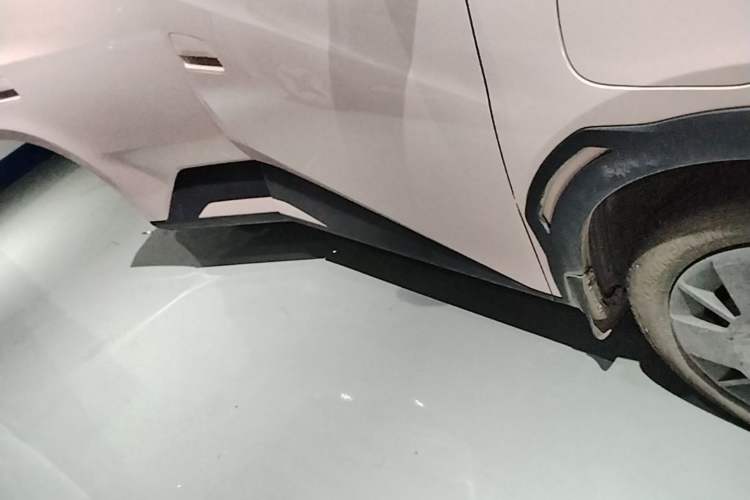 Used BYD Seagull 2023 Active Version Right Side Sill