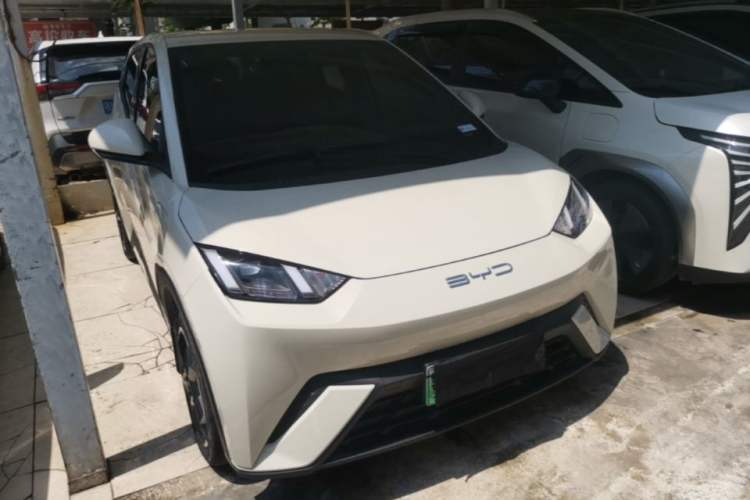 Used BYD Seagull 2023 Flying Edition Front Right 45 Deg