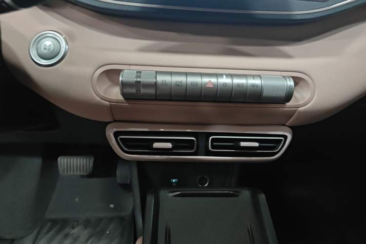 Used BYD Seagull 2023 Free Edition Gear Lever