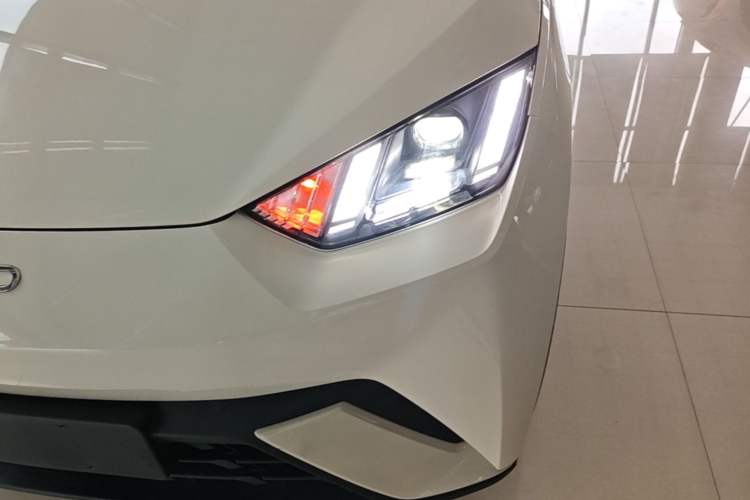 Used BYD Seagull 2023 Flying Edition Left Front Headlight