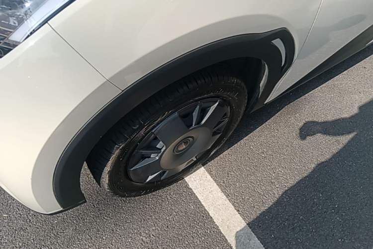 Used BYD Seagull 2023 Active Version Left Front Wheel Hub