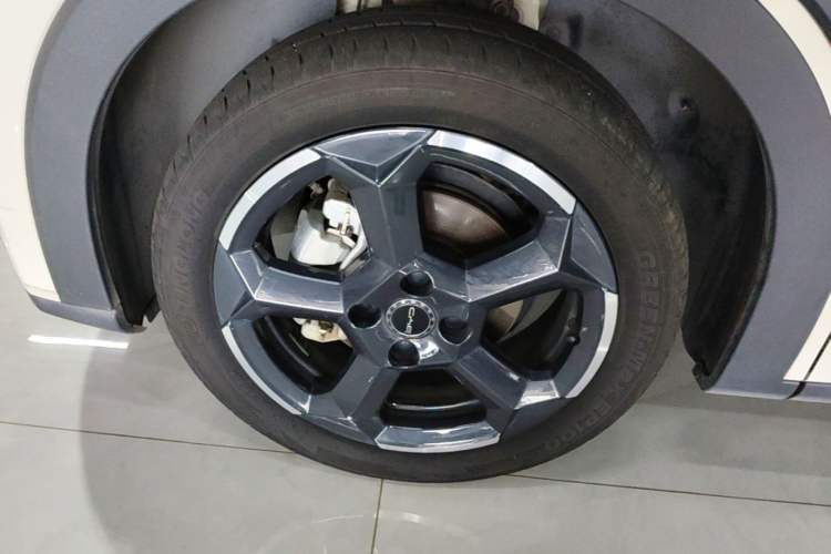 Used BYD Seagull 2023 Flying Edition Left Front Wheel Hub