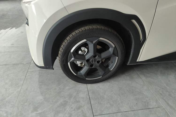 Used BYD Seagull 2023 Free Edition Left Front Wheel Hub