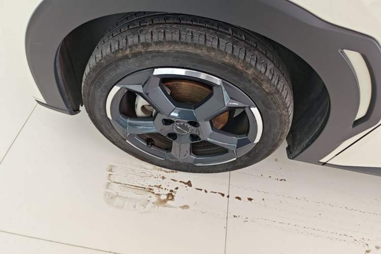 Used BYD Seagull 2023 Free Edition Left Front Wheel Hub