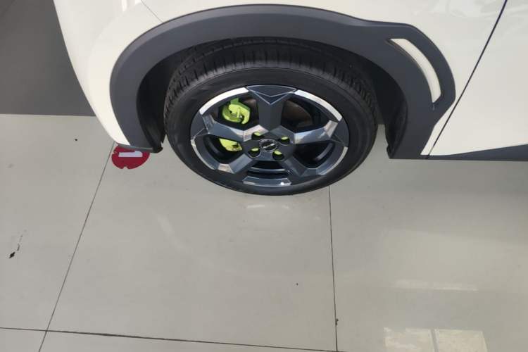 Used BYD Seagull 2023 Free Edition Left Front Wheel Hub
