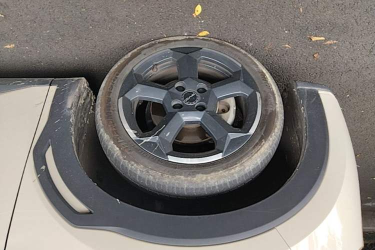 Used BYD Seagull 2023 Flying Edition Left Front Wheel Hub