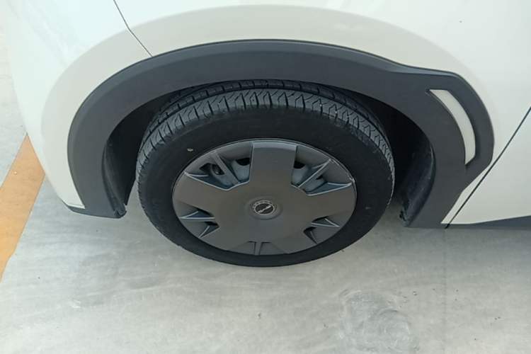 Used BYD Seagull 2023 Active Version Left Front Wheel Hub
