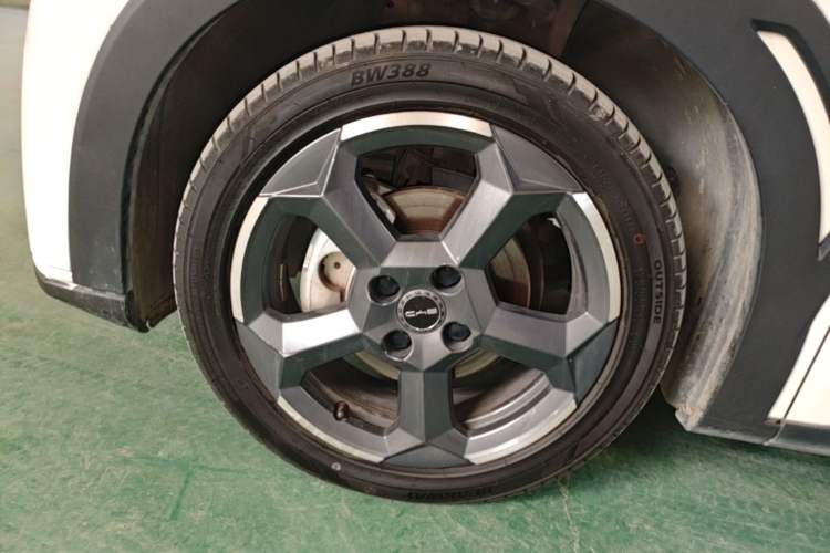Used BYD Seagull 2023 Free Edition Left Front Wheel Hub