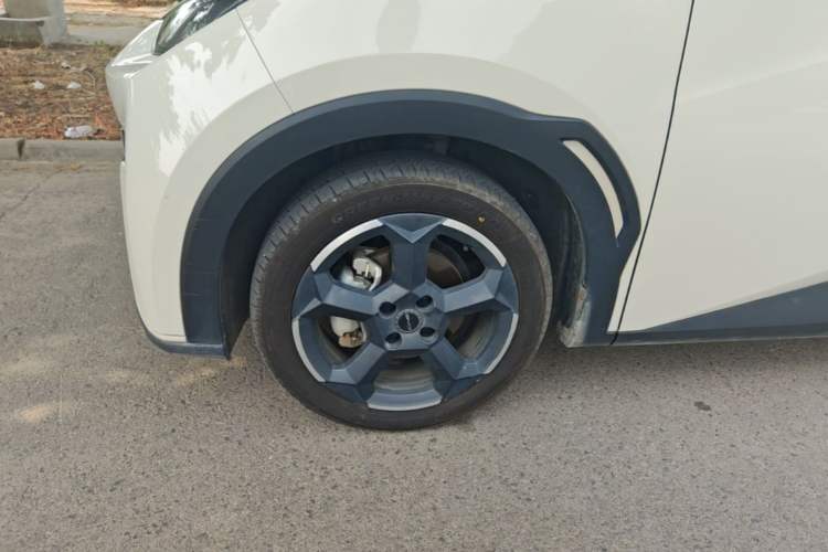 Used BYD Seagull 2023 Free Edition Left Front Wheel Hub