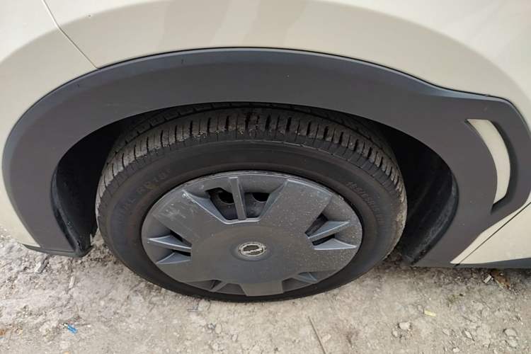 Used BYD Seagull 2023 Active Version Left Front Wheel Hub