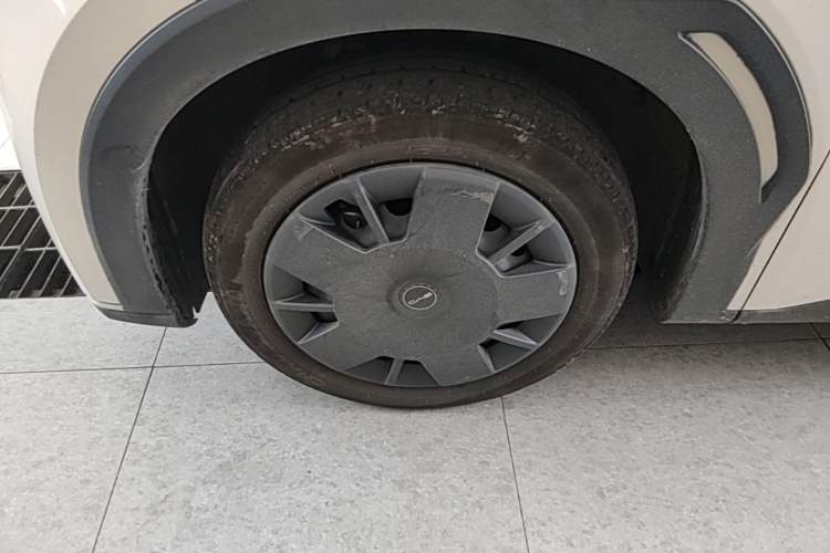 Used BYD Seagull 2023 Active Version Left Front Wheel Hub