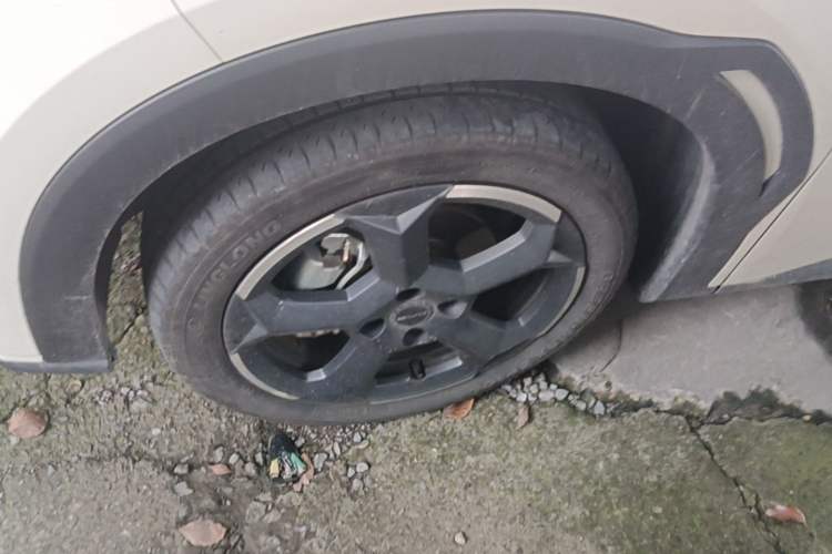Used BYD Seagull 2023 Free Edition Left Front Wheel Hub
