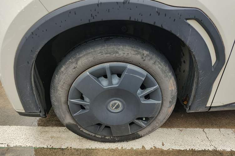 Used BYD Seagull 2023 Active Version Left Front Wheel Hub
