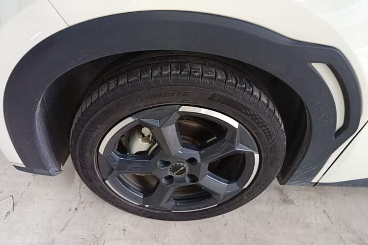 Used BYD Seagull 2023 Free Edition Left Front Wheel Hub