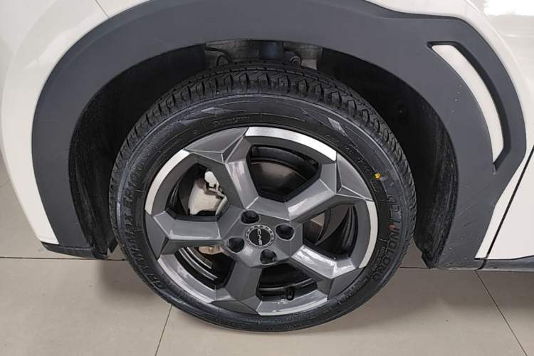 Used BYD Seagull 2023 Flying Edition Left Front Wheel Hub