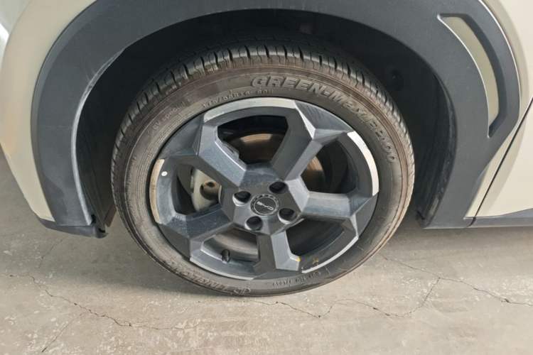 Used BYD Seagull 2023 Flying Edition Left Front Wheel Hub