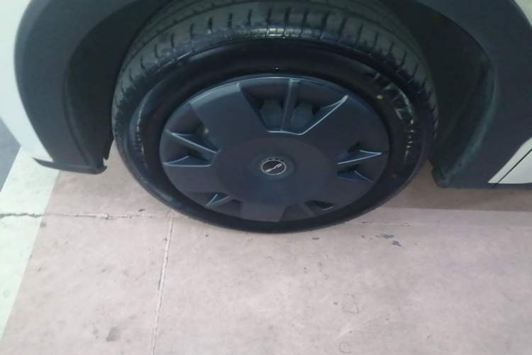 Used BYD Seagull 2023 Active Version Left Front Wheel Hub