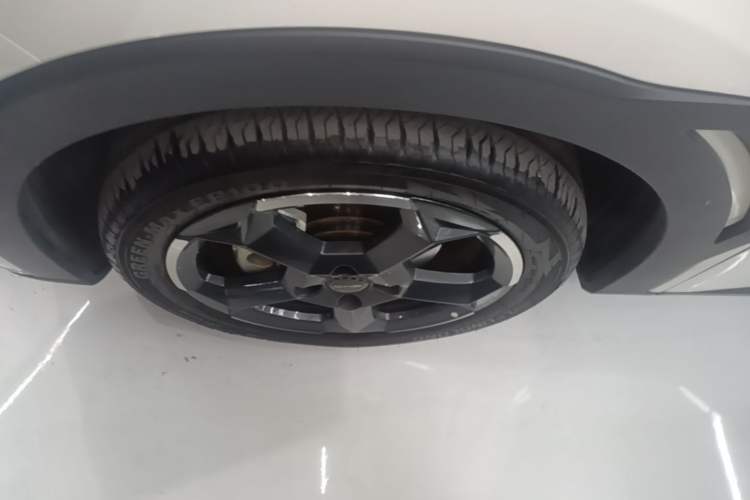 Used BYD Seagull 2023 Free Edition Left Front Wheel Hub