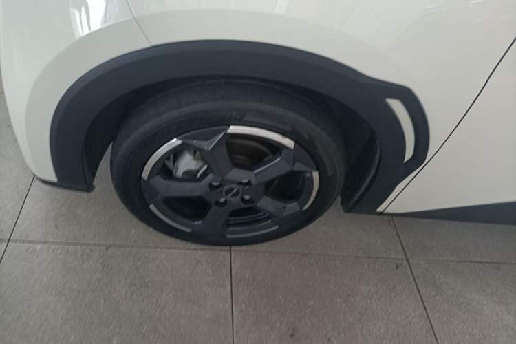 Used BYD Seagull 2023 Free Edition Left Front Wheel Hub