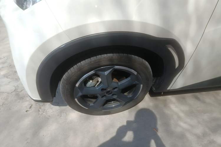 Used BYD Seagull 2023 Free Edition Left Front Wheel Hub