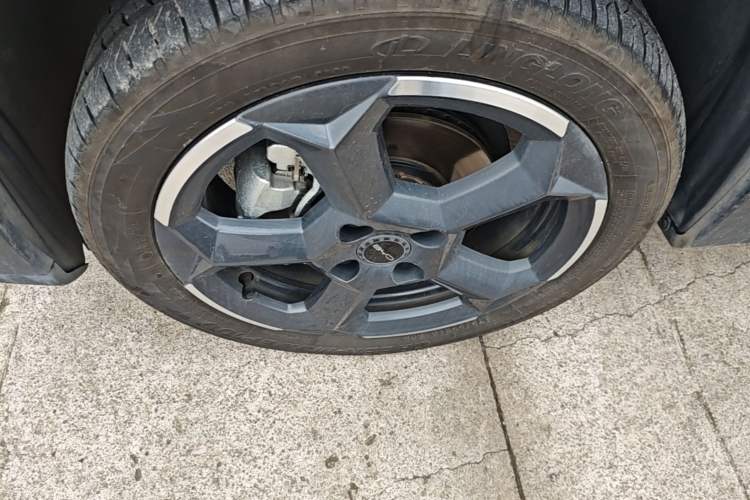 Used BYD Seagull 2023 Flying Edition Left Front Wheel Hub