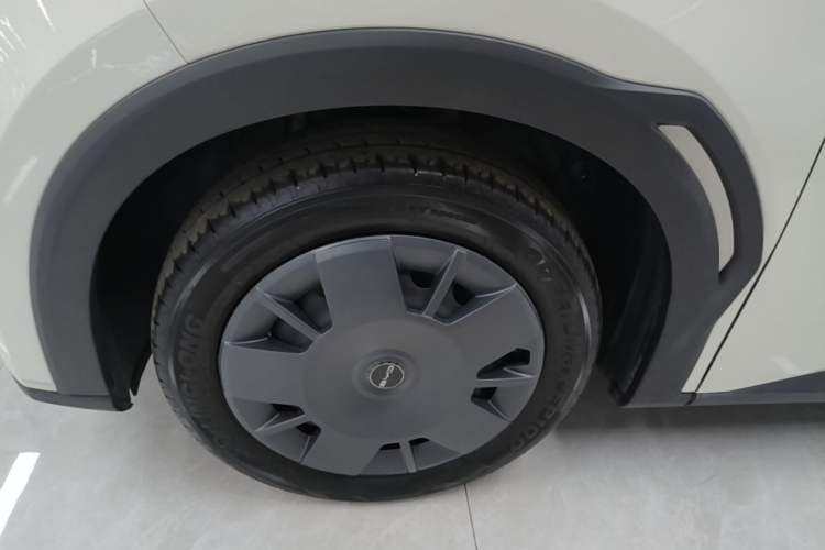 Used BYD Seagull 2023 Active Version Left Front Wheel Hub
