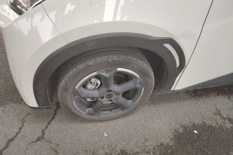 Used BYD Seagull 2023 Free Edition Left Front Wheel Hub