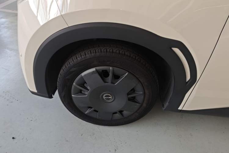 Used BYD Seagull 2023 Active Version Left Front Wheel Hub