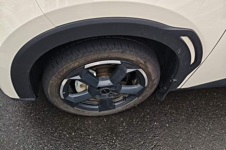 Used BYD Seagull 2023 Free Edition Left Front Wheel Hub