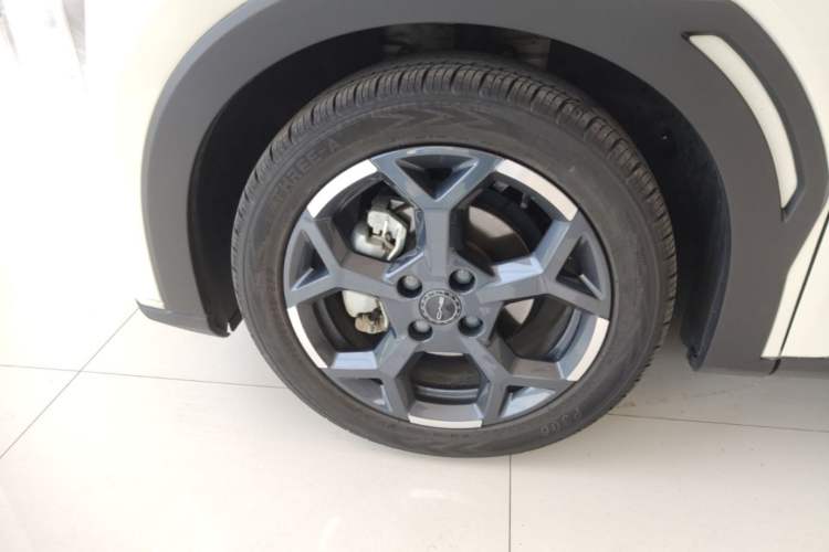 Used BYD Seagull 2023 Active Version Left Front Wheel Hub