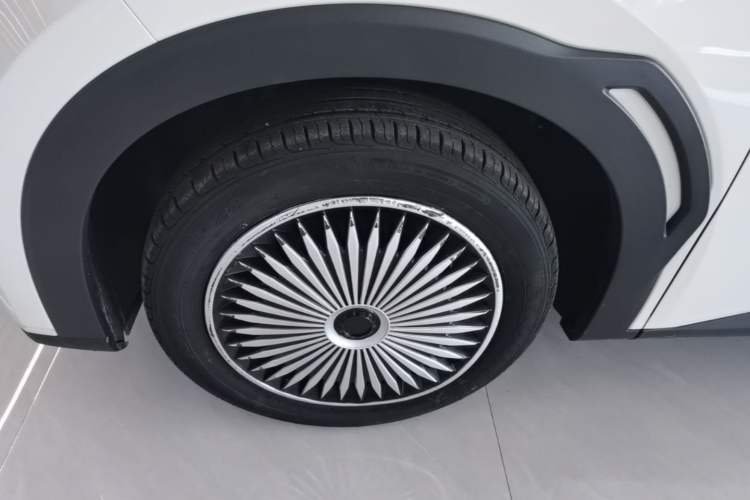 Used BYD Seagull 2023 Active Version Left Front Wheel Hub