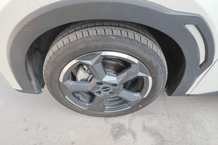 Used BYD Seagull 2023 Flying Edition Left Front Wheel Hub
