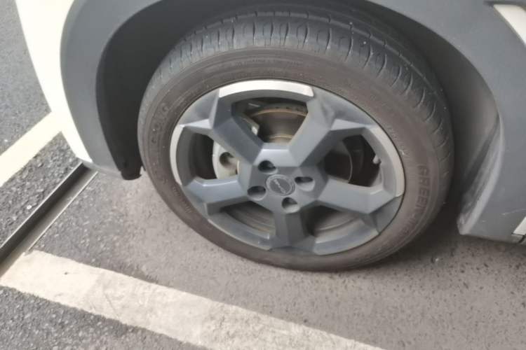 Used BYD Seagull 2023 Flying Edition Left Front Wheel Hub