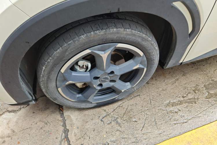 Used BYD Seagull 2023 Flying Edition Left Front Wheel Hub