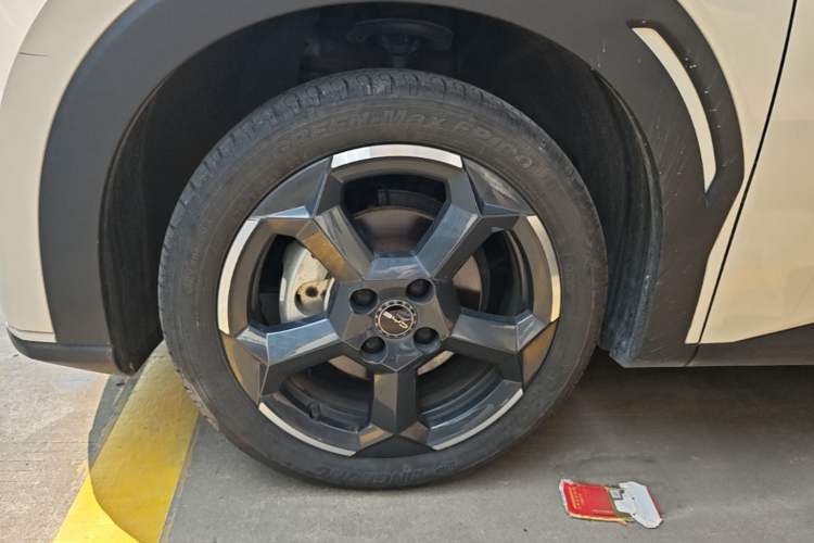 Used BYD Seagull 2023 Free Edition Left Front Wheel Hub