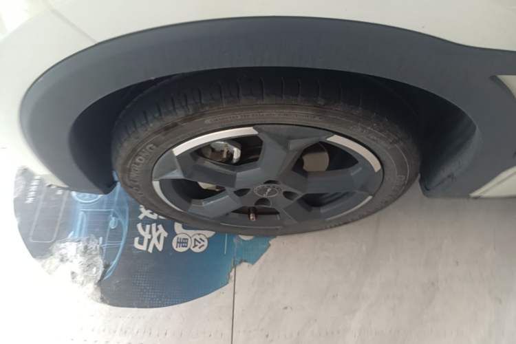 Used BYD Seagull 2023 Free Edition Left Front Wheel Hub