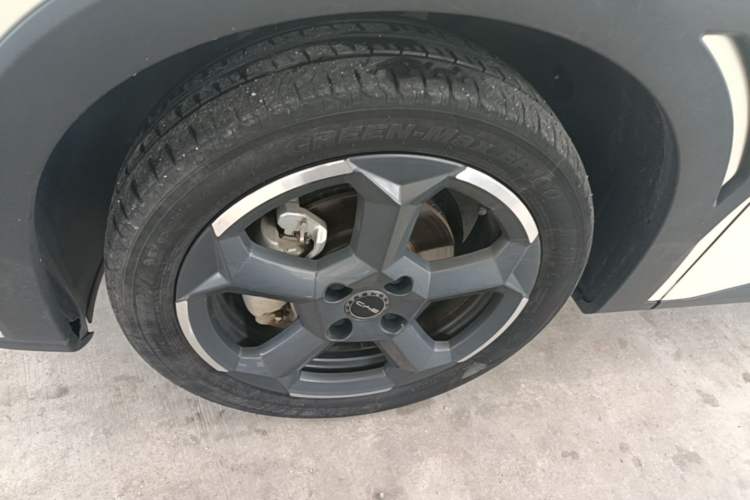 Used BYD Seagull 2023 Free Edition Left Front Wheel Hub