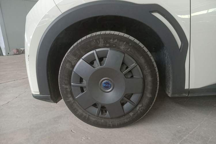 Used BYD Seagull 2023 Active Version Left Front Wheel Hub