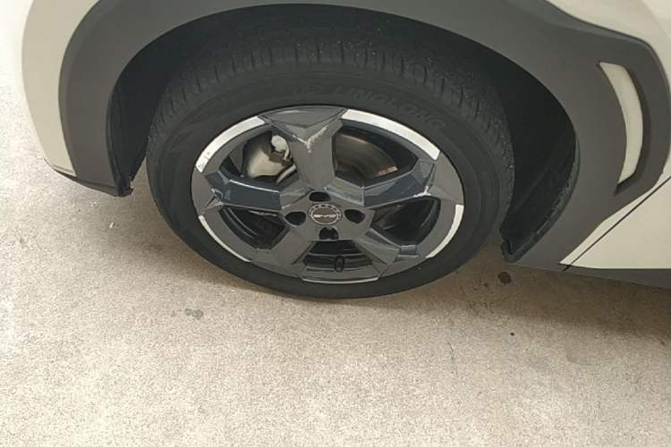 Used BYD Seagull 2023 Free Edition Left Front Wheel Hub