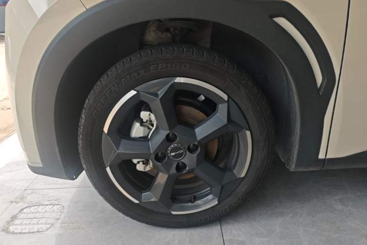 Used BYD Seagull 2023 Flying Edition Left Front Wheel Hub