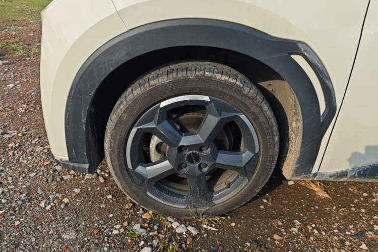 Used BYD Seagull 2023 Free Edition Left Front Wheel Hub