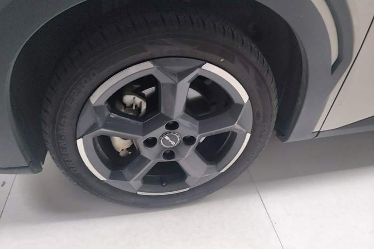 Used BYD Seagull 2023 Free Edition Left Front Wheel Hub