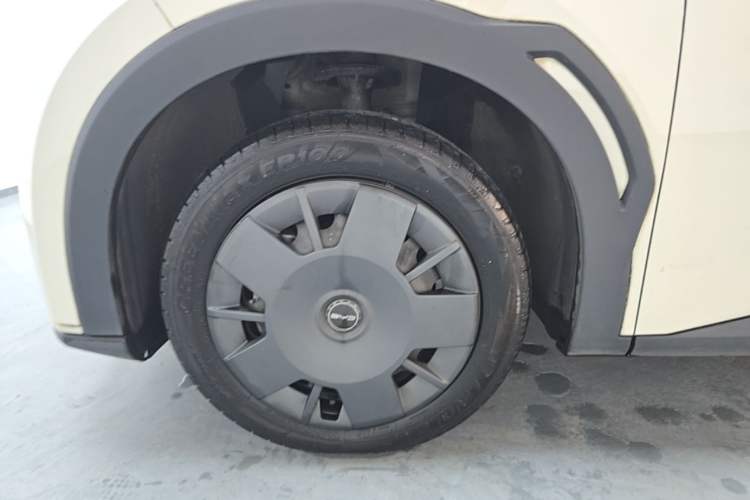 Used BYD Seagull 2023 Free Edition Left Front Wheel Hub
