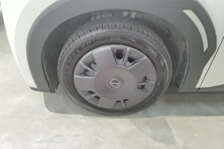 Used BYD Seagull 2023 Active Version Left Front Wheel Hub