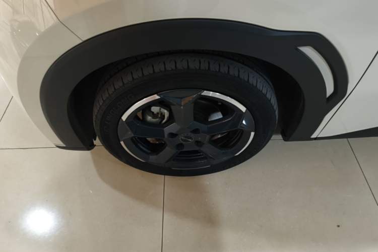 Used BYD Seagull 2023 Free Edition Left Front Wheel Hub