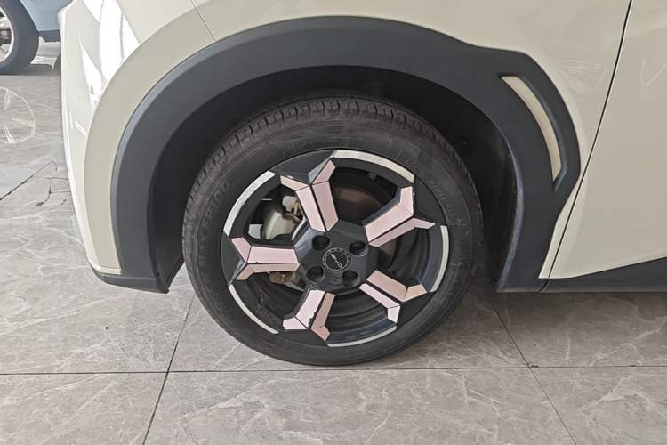 Used BYD Seagull 2023 Free Edition Left Front Wheel Hub