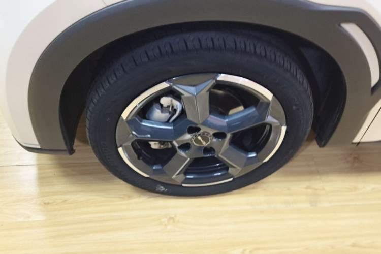 Used BYD Seagull 2023 Free Edition Left Front Wheel Hub