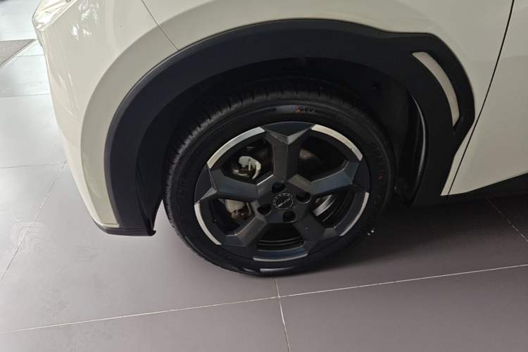 Used BYD Seagull 2023 Flying Edition Left Front Wheel Hub