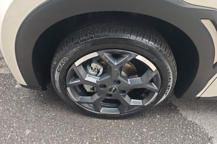 Used BYD Seagull 2023 Free Edition Left Front Wheel Hub